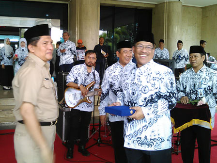 Pencarian PGRI Pondok Aren - Persatuan Guru Republik Indonesia Cabang Pondok Aren